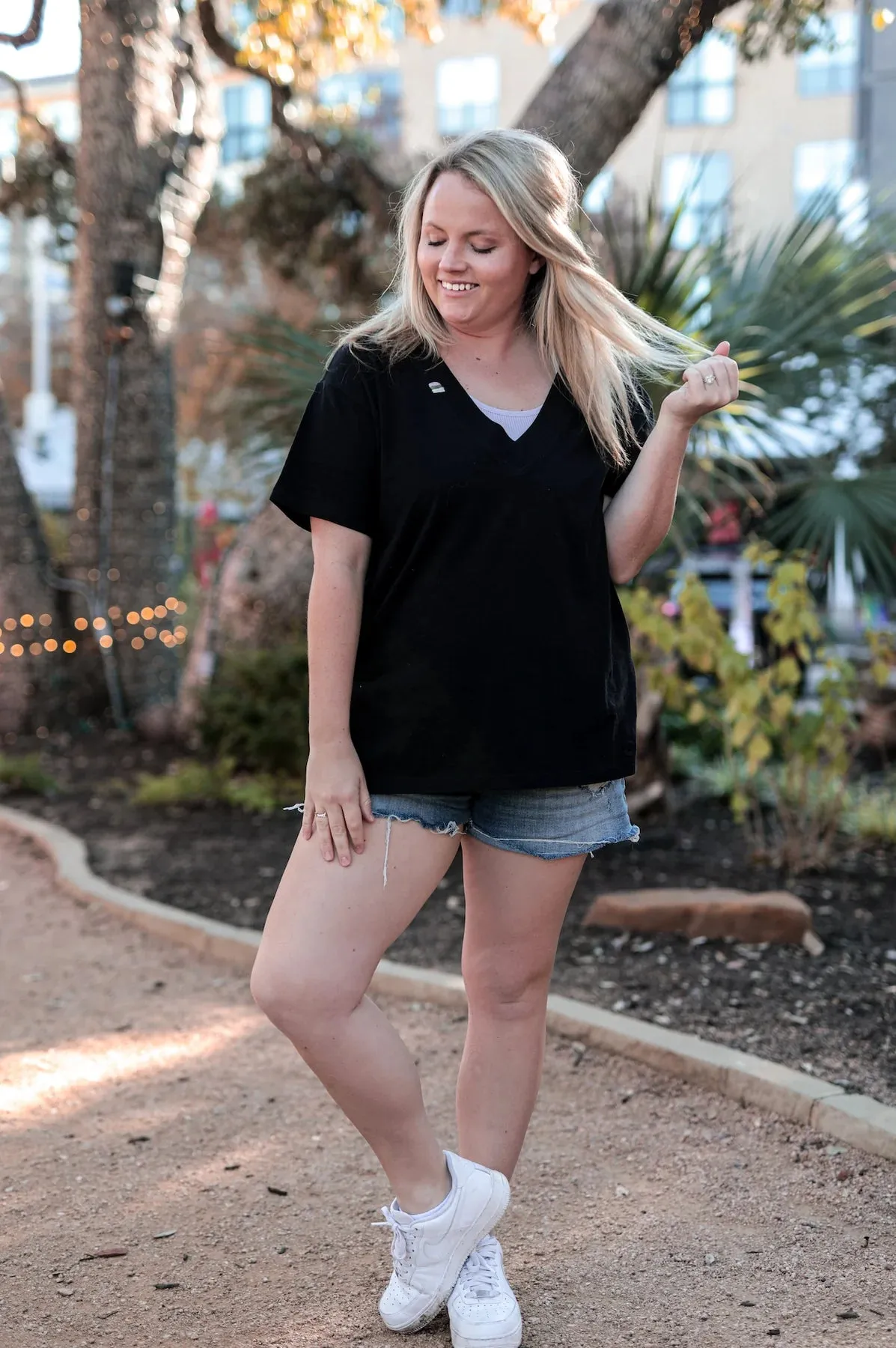 Boyfriend V-neck Tee-3 Colors